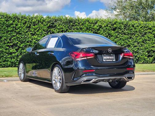 2022 Mercedes-Benz A-Class A 220