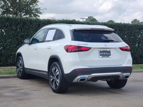 2026 Mercedes-Benz GLA 250 Base