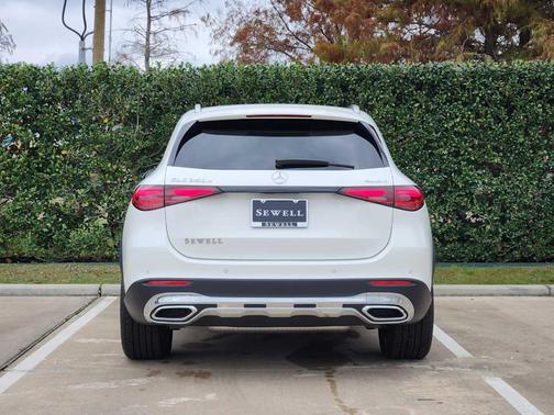 2026 Mercedes-Benz GLC 350e Base 4MATIC