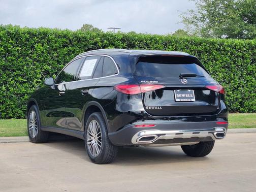 Black 2026 Mercedes-Benz GLC 300 Base 4MATIC