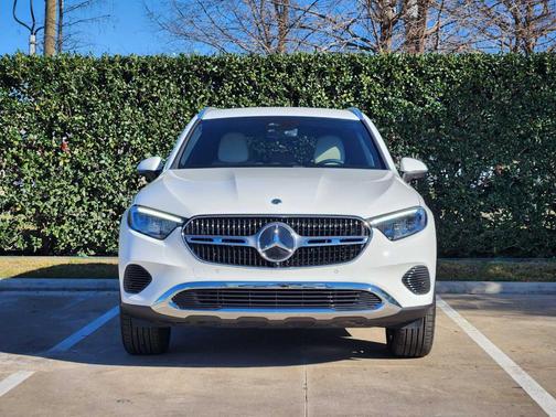 2026 Mercedes-Benz GLC 300 Base