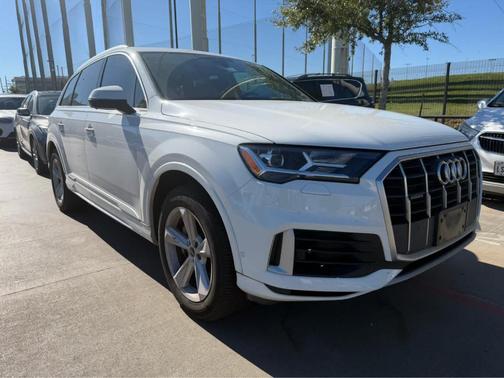 2022 Audi Q7 55 Premium