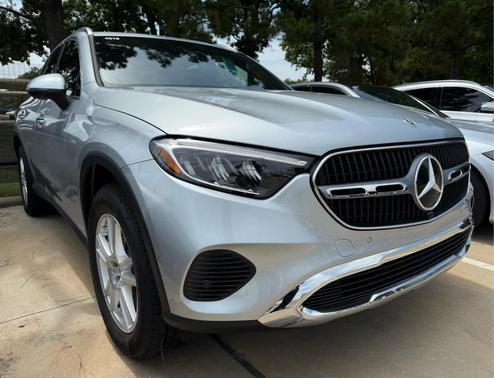 2025 Mercedes-Benz GLC 300 Base