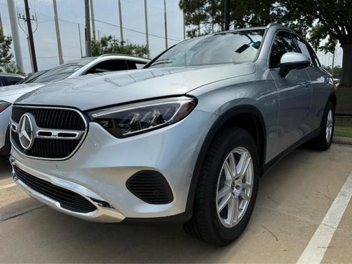 2025 Mercedes-Benz GLC 300 Base