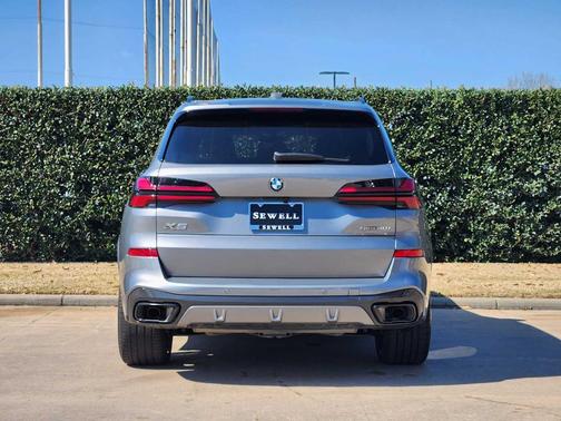 2025 BMW X5 sDrive40i