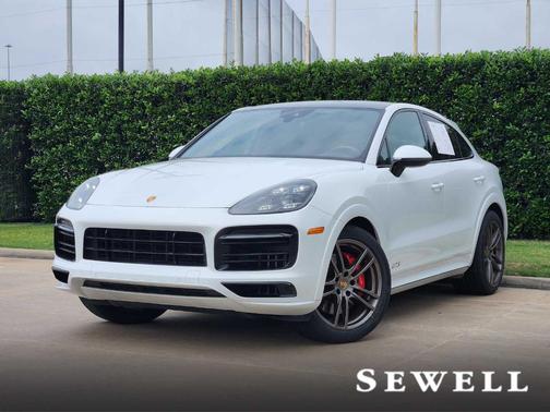 Carrara White Metallic 2022 Porsche Cayenne GTS