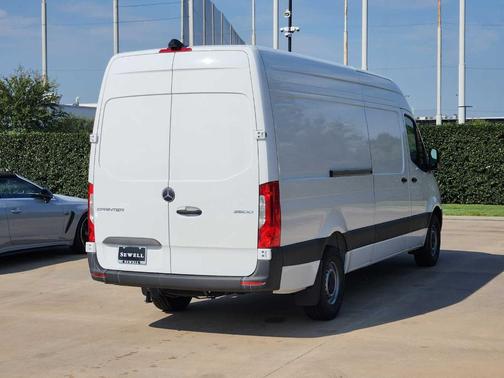 2025 Mercedes-Benz Sprinter 2500 