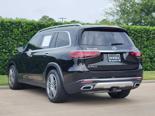 Obsidian Black Metallic 2026 Mercedes-Benz GLS 450 4MATIC