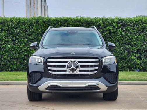Obsidian Black Metallic 2026 Mercedes-Benz GLS 450 4MATIC