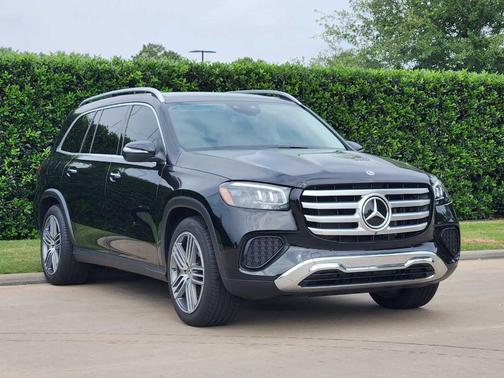 Obsidian Black Metallic 2026 Mercedes-Benz GLS 450 4MATIC