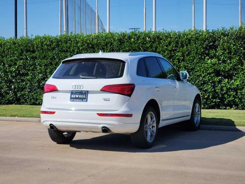 2017 Audi Q5 2.0T Premium Plus