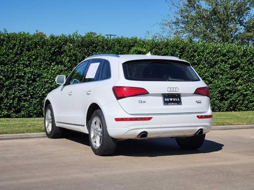 2017 Audi Q5 2.0T Premium Plus