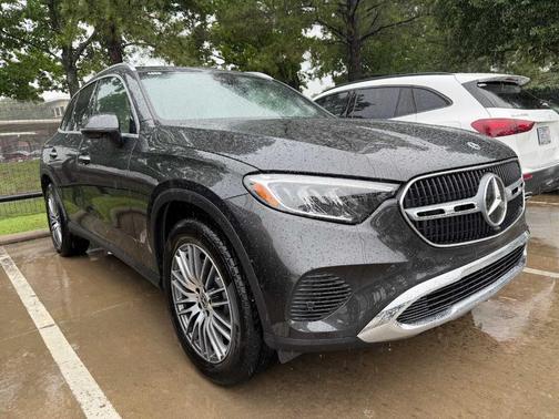 Graphite Gray Metallic 2026 Mercedes-Benz GLC 300 Base