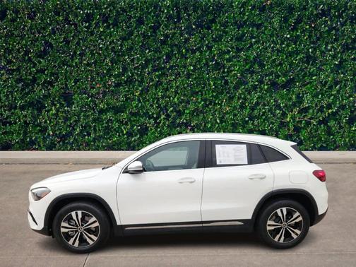 2025 Mercedes-Benz GLA 250 Base