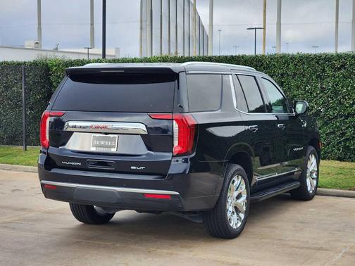 2021 GMC Yukon SLT