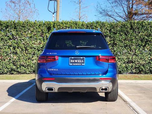 2025 Mercedes-Benz GLB 250 Base