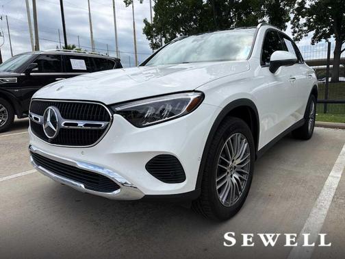 Polar White 2026 Mercedes-Benz GLC 300 Base