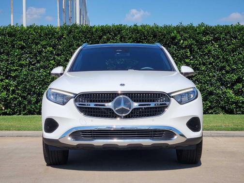 Polar White 2026 Mercedes-Benz GLC 300 Base