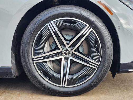 2023 Mercedes-Benz EQE 500 Base 4MATIC