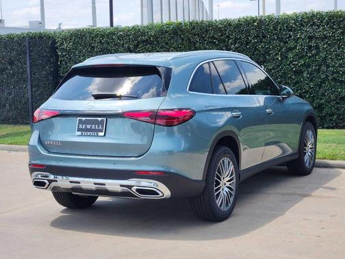 2026 Mercedes-Benz GLC 300 Base