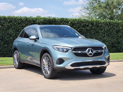 2026 Mercedes-Benz GLC 300 Base
