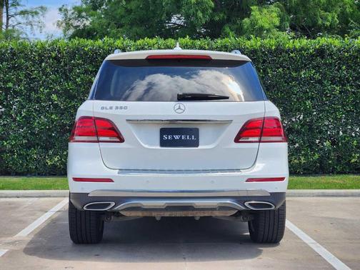 Polar White 2018 Mercedes-Benz GLE 350 Base