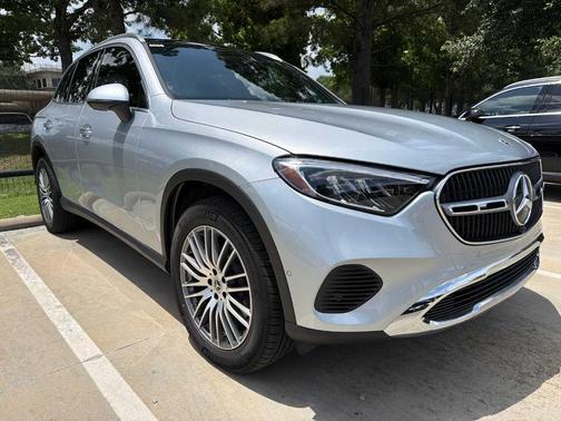 Cirrus Silver Metallic 2026 Mercedes-Benz GLC 300 Base 4MATIC
