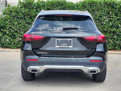 2025 Mercedes-Benz GLA 250 Base