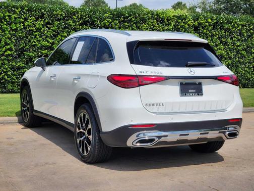 2025 Mercedes-Benz GLC 350e Base 4MATIC