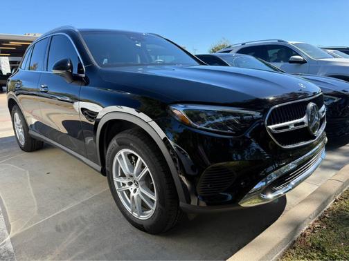 2025 Mercedes-Benz GLC 300 Base