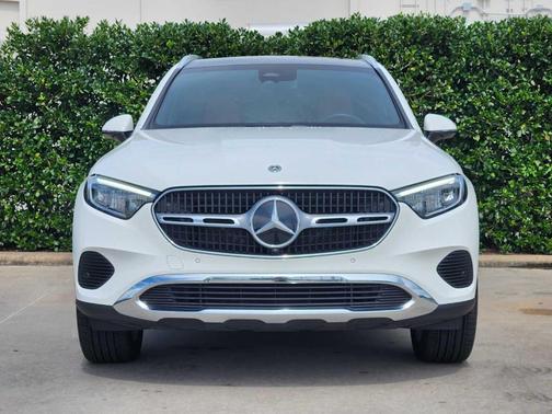 2025 Mercedes-Benz GLC 300 Base