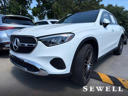 Polar White 2026 Mercedes-Benz GLC 300 Base 4MATIC