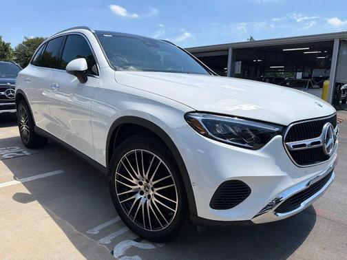 Polar White 2026 Mercedes-Benz GLC 300 Base 4MATIC