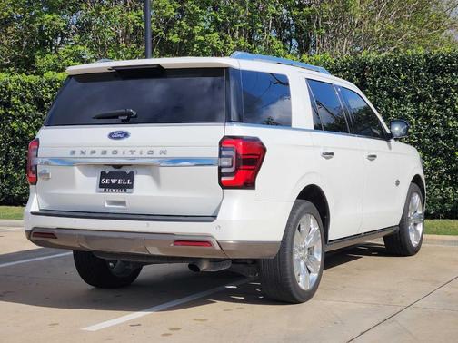 Star White 2023 Ford Expedition King Ranch
