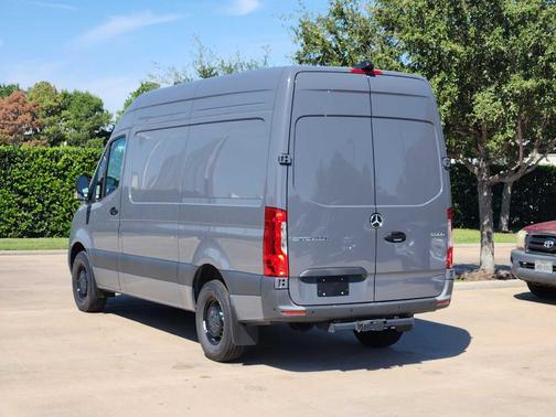 2025 Mercedes-Benz Sprinter 2500 