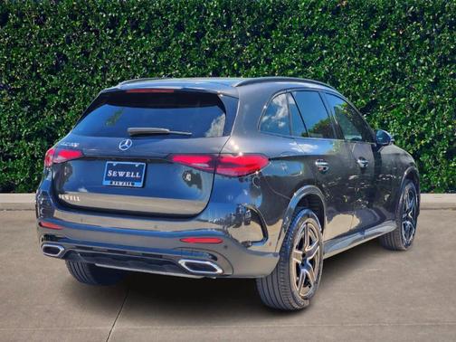 2025 Mercedes-Benz GLC 300 Base