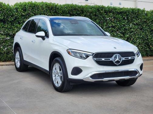 2025 Mercedes-Benz GLC 300 Base