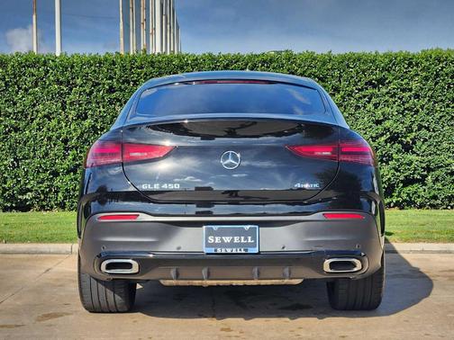 Obsidian Black Metallic 2026 Mercedes-Benz GLE 450 4MATIC