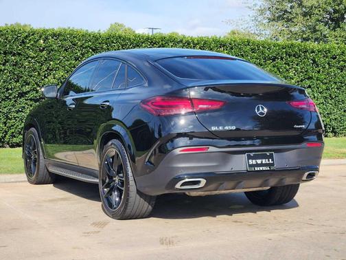 Obsidian Black Metallic 2026 Mercedes-Benz GLE 450 4MATIC
