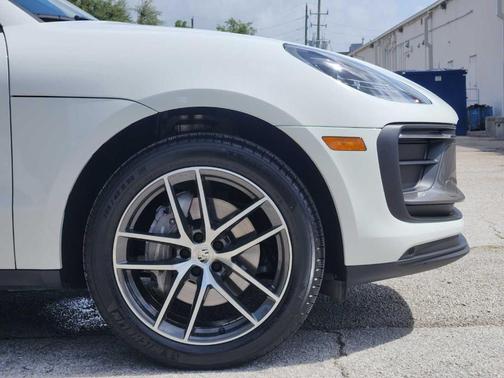 2024 Porsche Macan