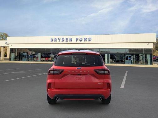 2024 Ford Escape ST-Line Elite