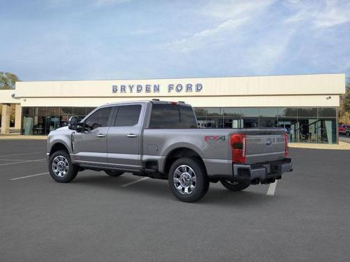2025 Ford F-350 Lariat Super Duty