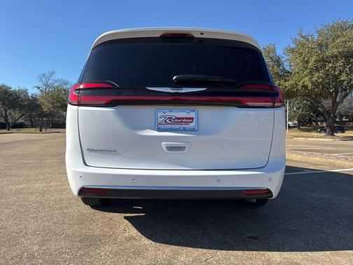 2025 Chrysler Pacifica L