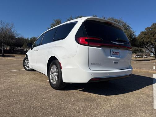 2025 Chrysler Pacifica L