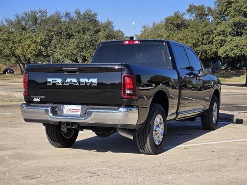 2025 RAM 2500 Big Horn Crew Cab 4x2 6'4' Box