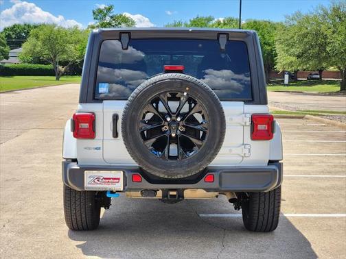 2023 Jeep Wrangler 4xe Sahara