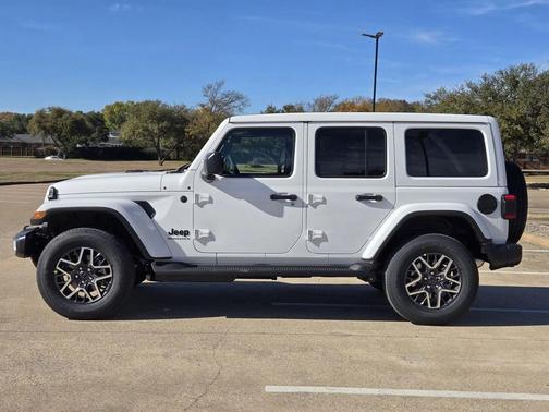 Bright White Clearcoat 2026 Jeep Wrangler 4-Door Sahara 4x4