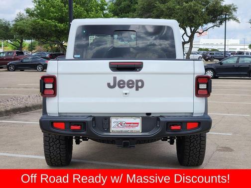 Bright White Clearcoat 2026 Jeep Gladiator Rubicon