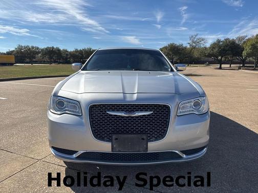 2019 Chrysler 300 Touring