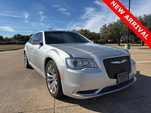 2019 Chrysler 300 Touring